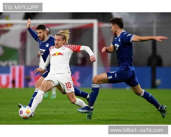 德甲激战莱比锡与尤文图斯互交白卷红牌事件引发全场热议与战术分析 德甲激战莱比锡与尤文图斯互交白卷红牌事件引发全场热议与战术分析