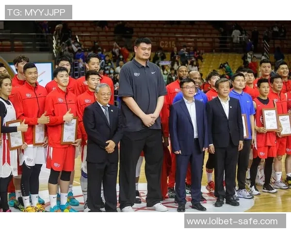 梦中与姚明握手的奇妙体验与篮球梦想的追寻之旅