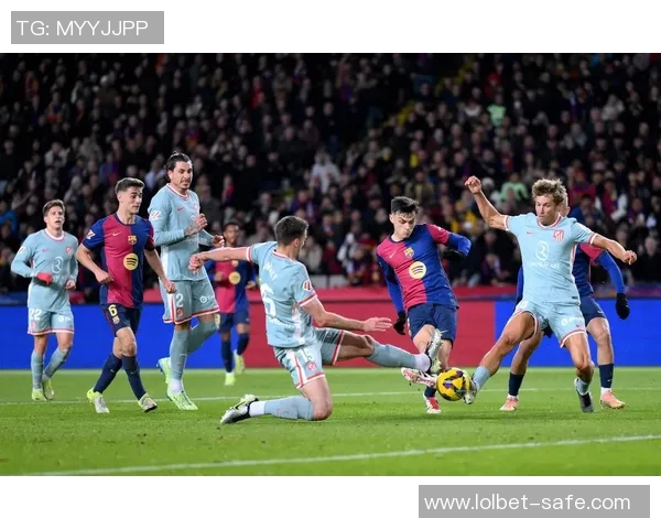 国王杯激战巴萨逆转马竞补时绝杀引全场狂欢