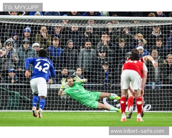 西甲精彩对决巴黎圣日耳曼大胜本菲卡全场沸腾绝杀时刻回顾