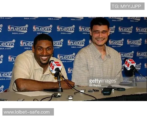 阿泰斯特姚明表情背后的故事与篮球情谊的深度解析