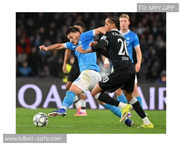 西甲赛场惊现冷门切尔西逆转那不勒斯3-0引发全场欢呼