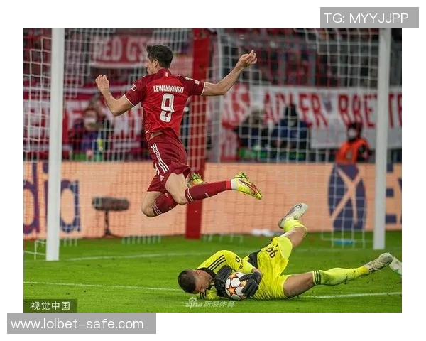 中超精彩对决尤文图斯逆转本菲卡帽子戏法点燃全场激情